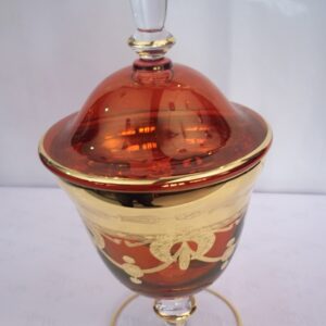 Bonbonniere with lid, Crystal